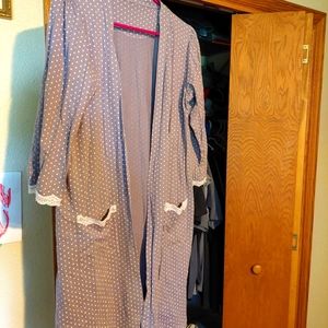 Belabumbum polka dot robe L/XL